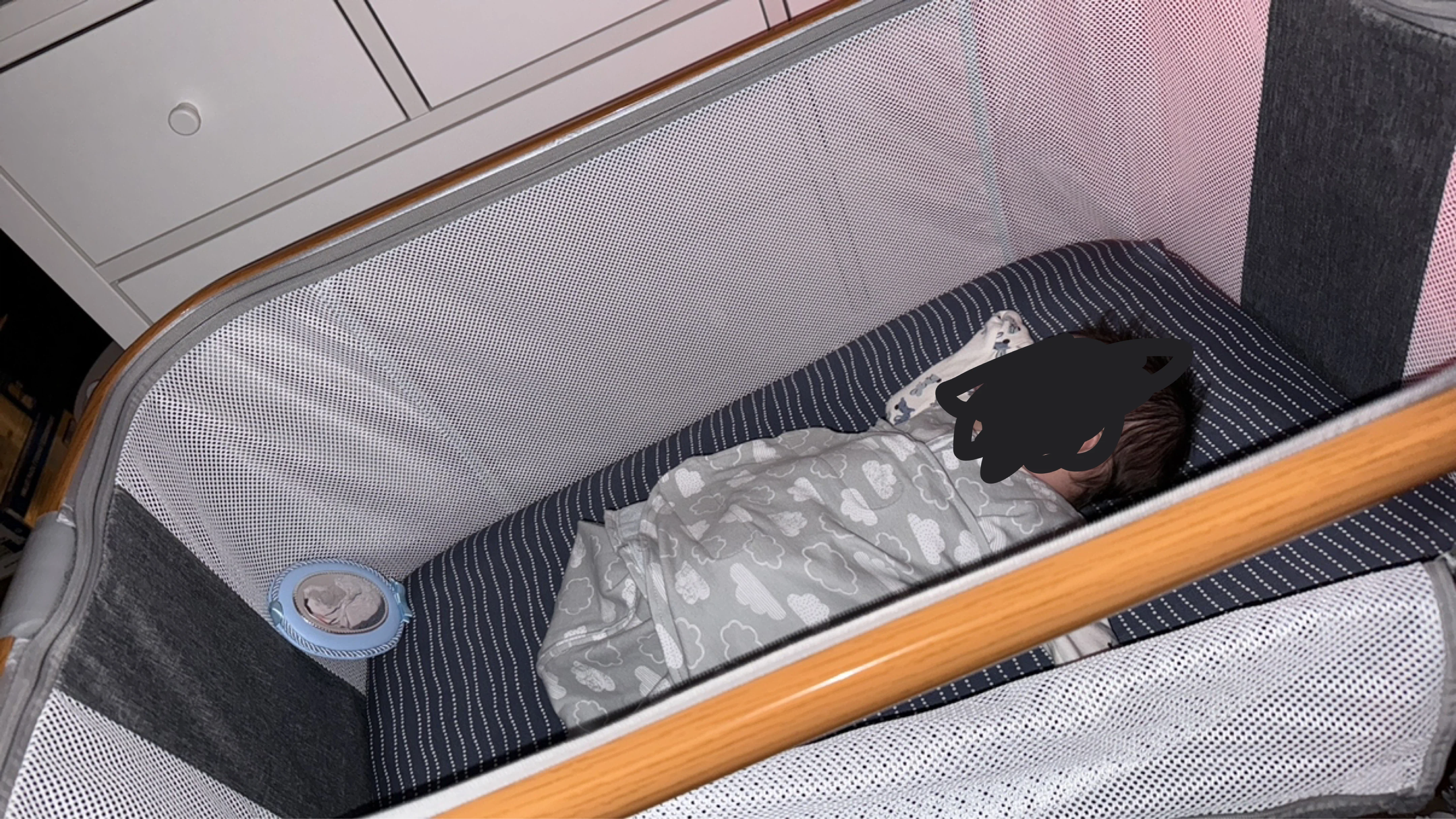 3 in 1 Bassinet Bedside Sleeper with Toy - photo 3