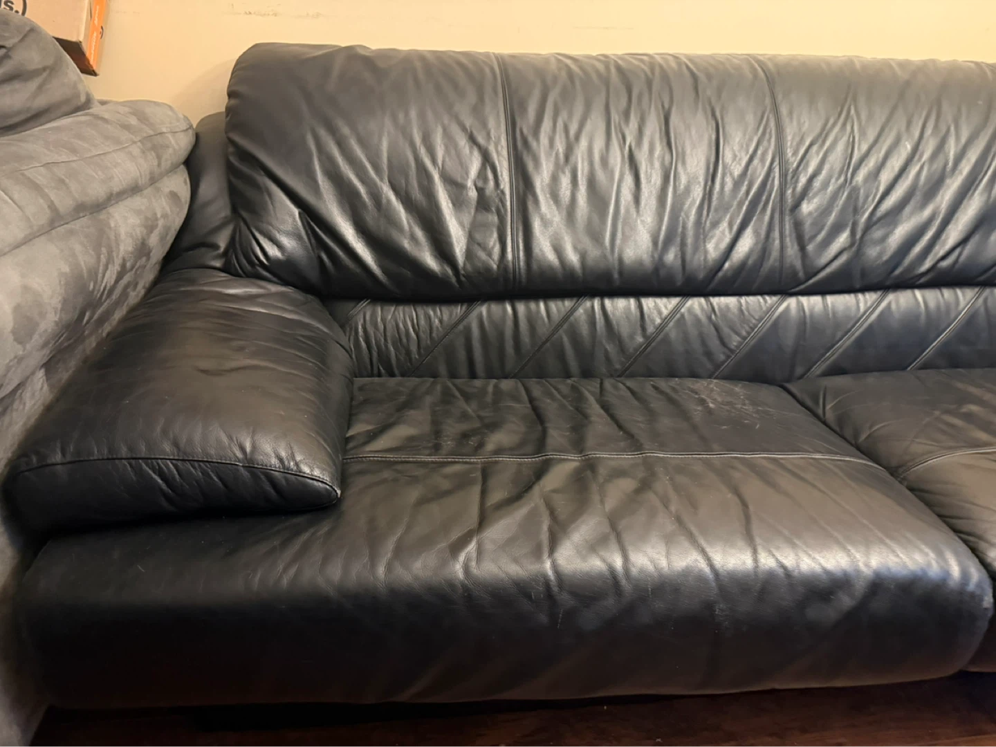 Black Leather Sofa - photo 3