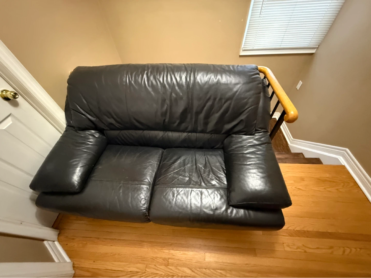 Black Leather Loveseat Sofa - photo 4