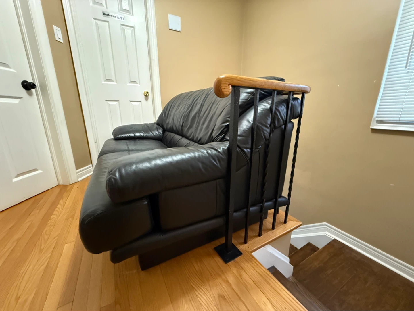 Black Leather Loveseat Sofa - photo 5