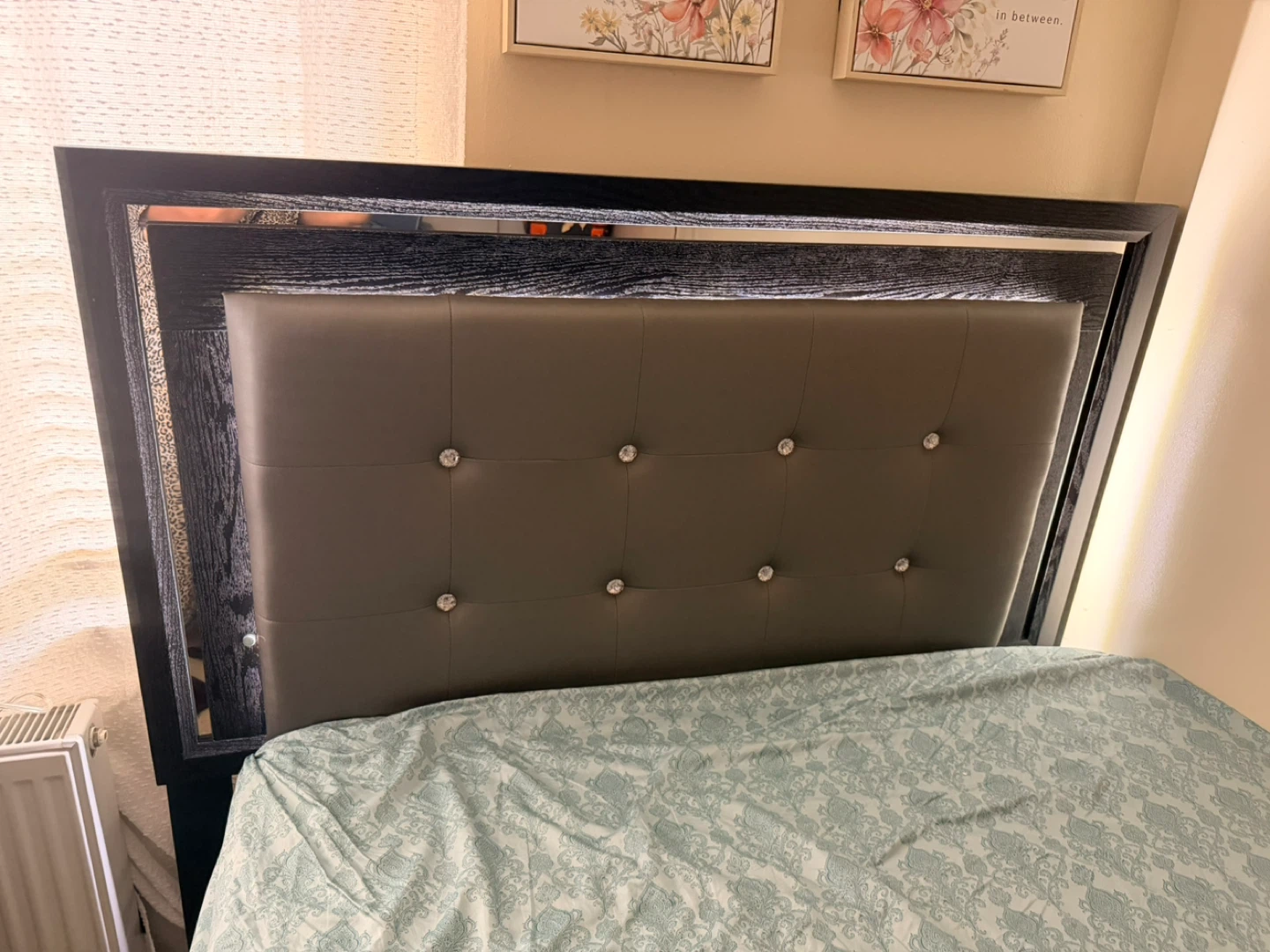 Full size bed and 5 drawer dresser - photo 3