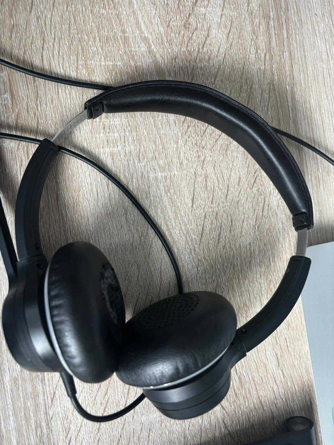 Working: Mpow HC6 Headset with Noise Reduction Microphone - photo 3