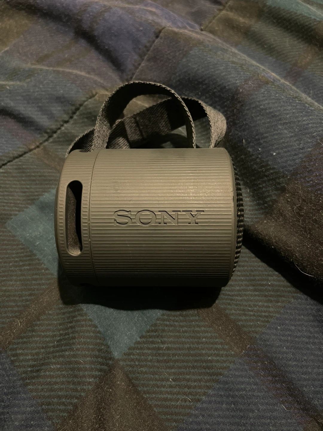 Sony XB100 Portable Bluetooth Speaker - photo 2