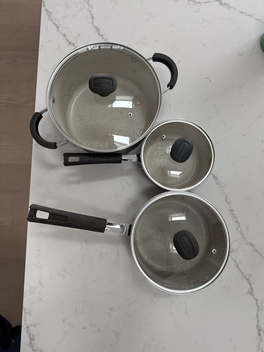 Set of 3 Pots & Pans with Lids