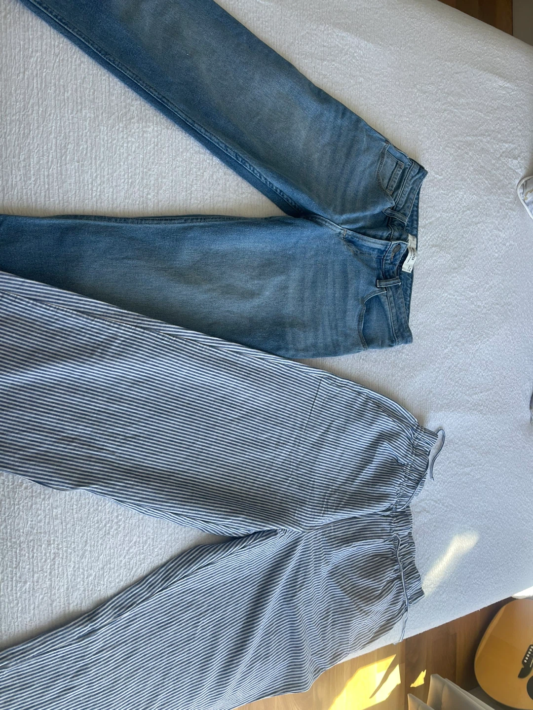 Hollister Jeans and Striped Pants Bundle - photo 4