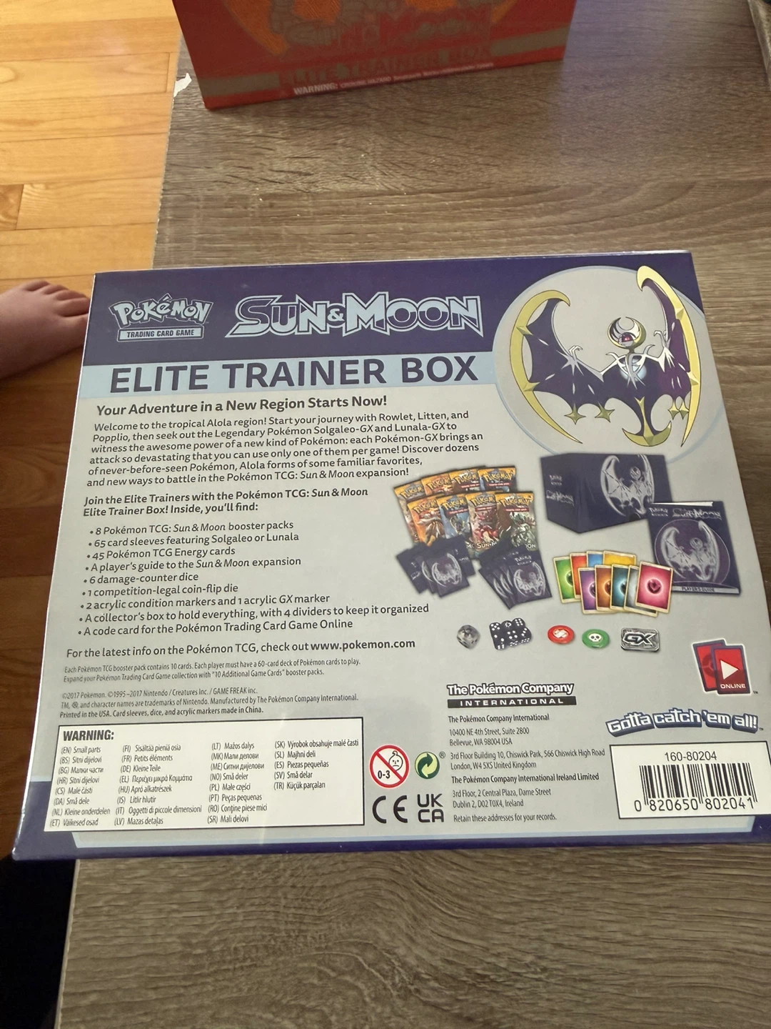 Pokemon Sun & Moon Elite Trainer Box - photo 2