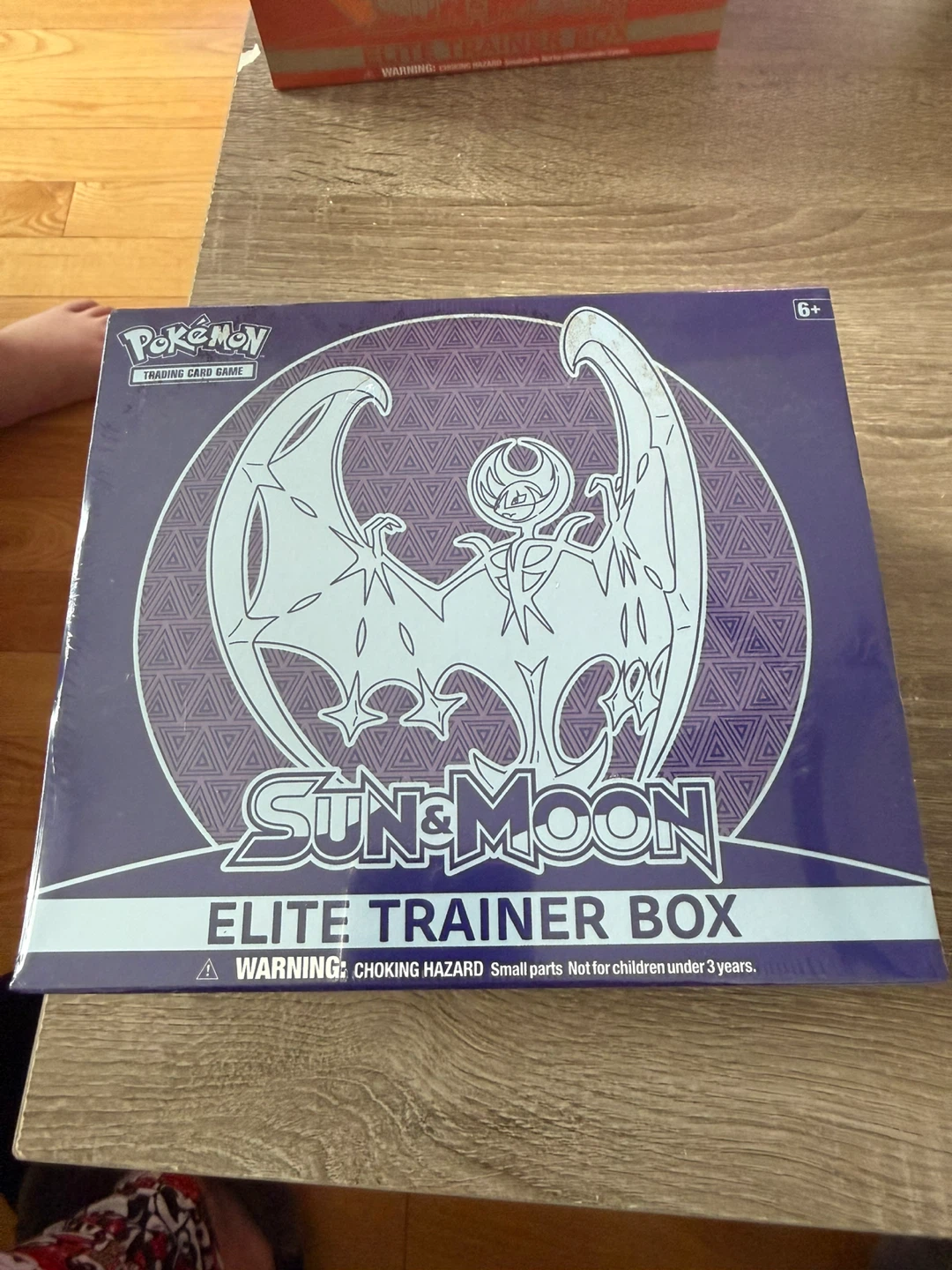 Pokemon Sun & Moon Elite Trainer Box