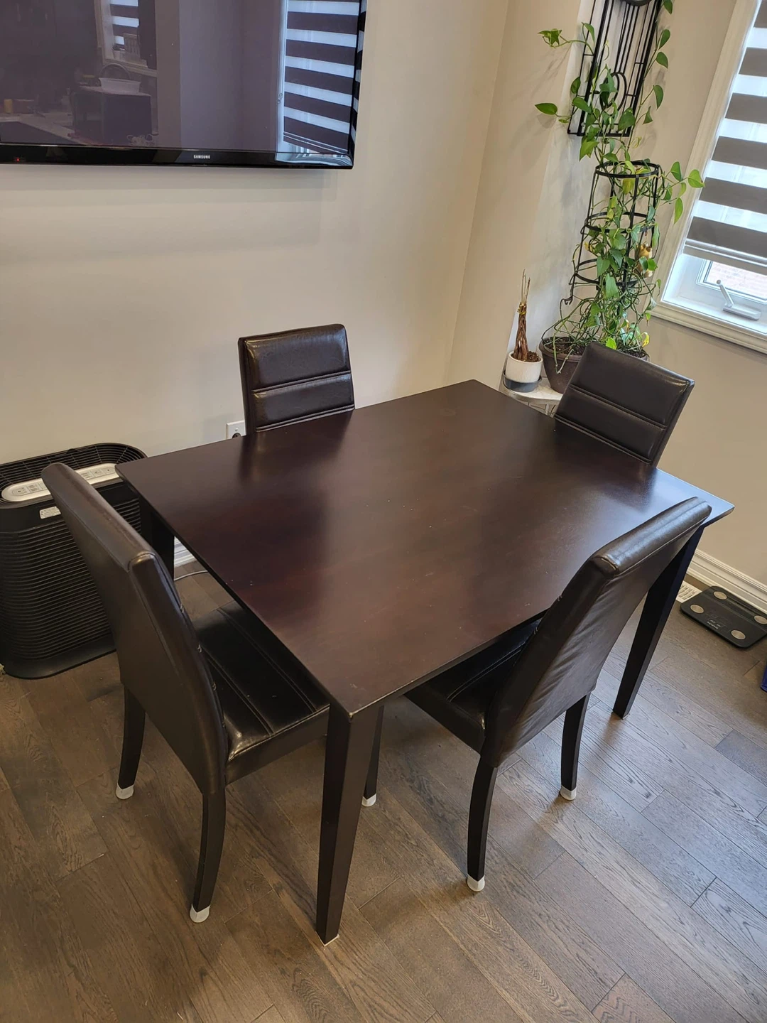 Square Dining Table with 4 Chairs