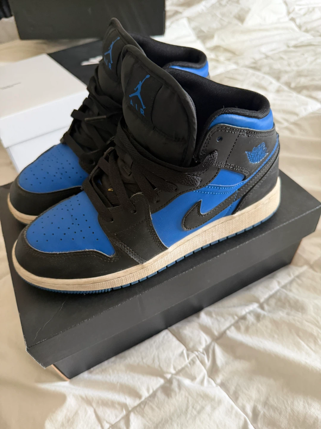 Air Jordan 1 Mid (GS) - Black/Royal Blue - Size 5.5Y - photo 2