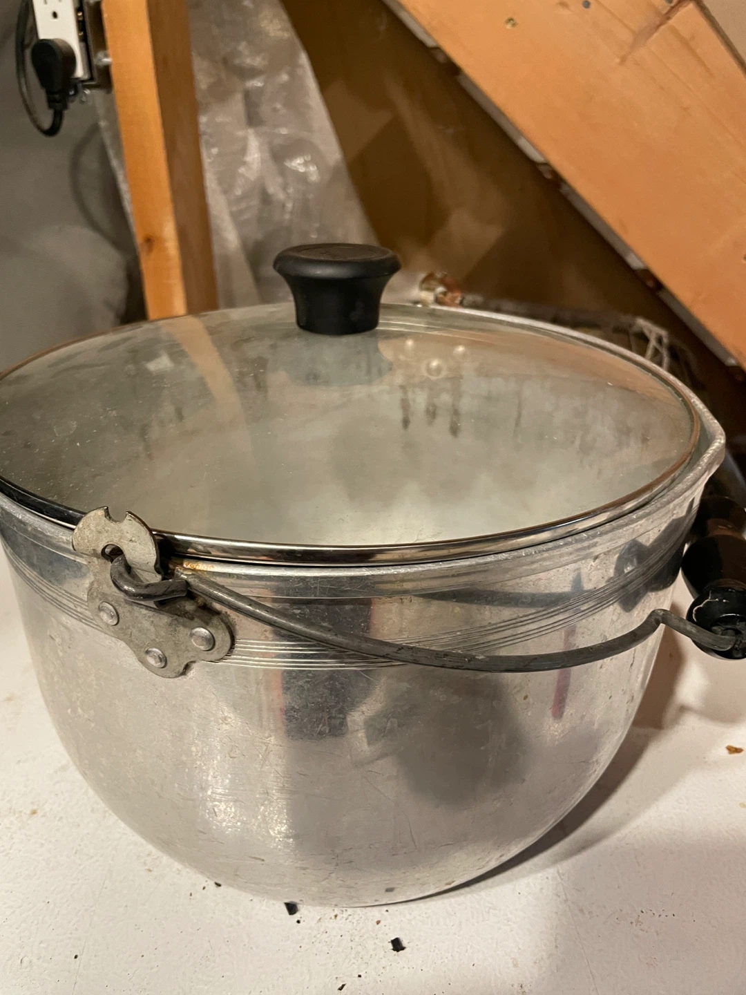 Large Metal Pot with Glass Lid - photo 2