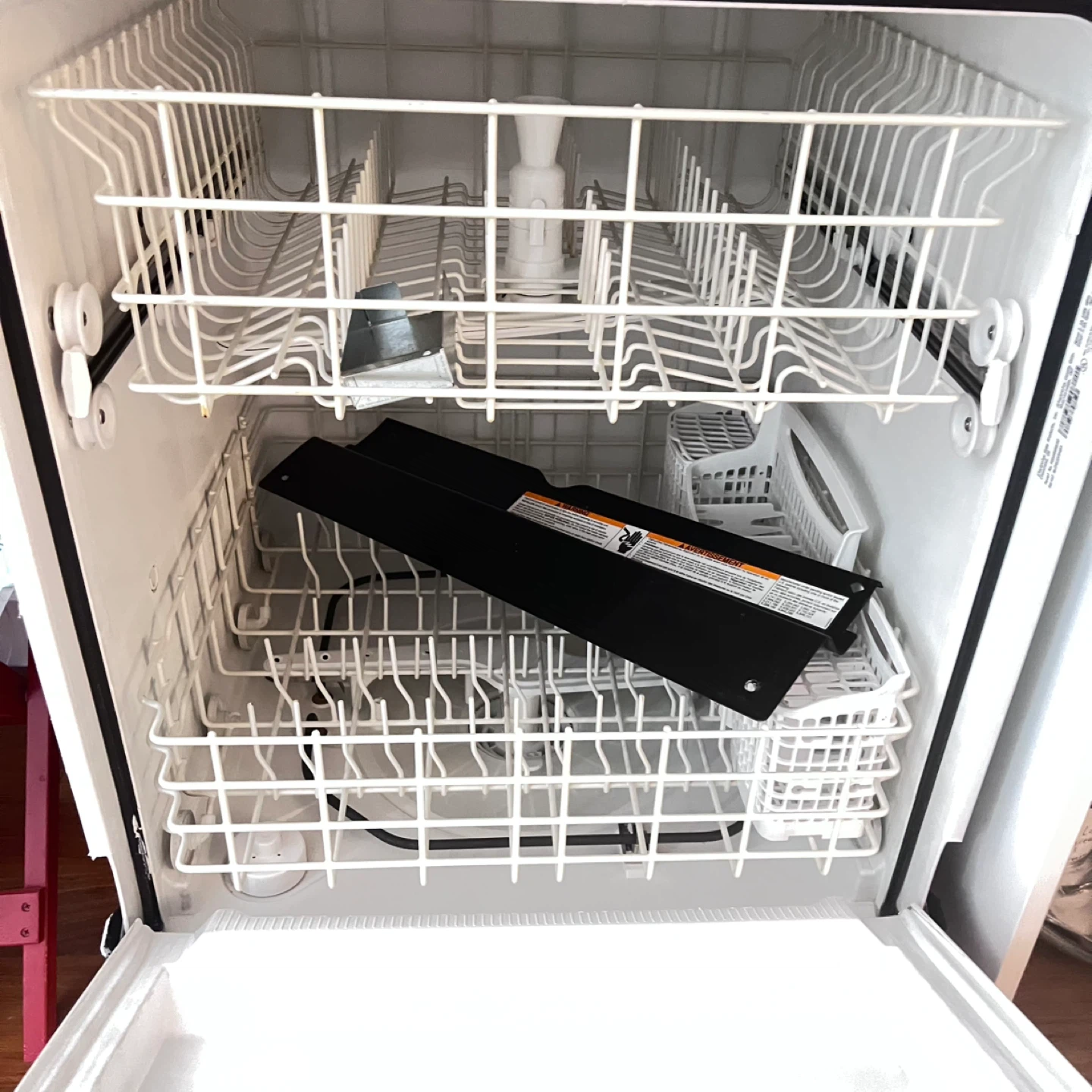 Frigidaire Dishwasher - photo 3