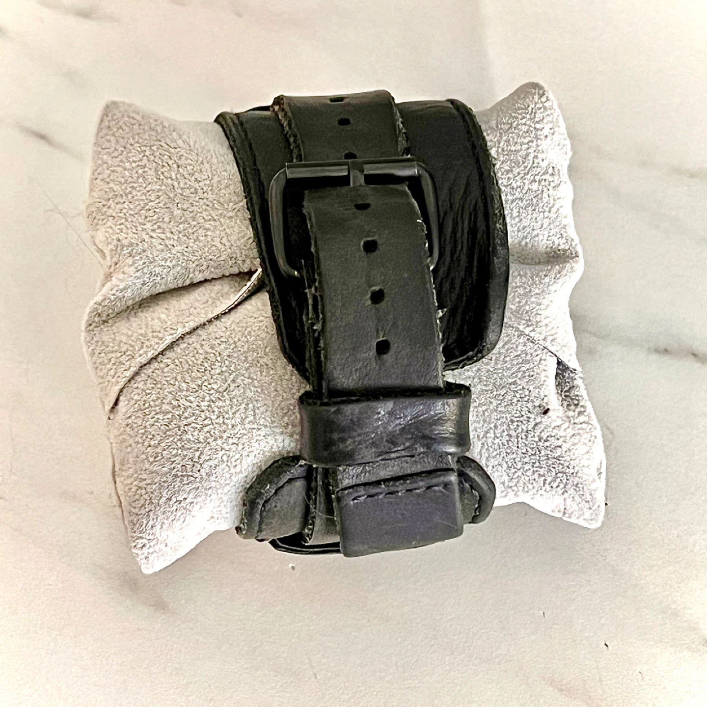 Nixon "Axe" leather cuff watch, Black / Matte Gunmetal - photo 5