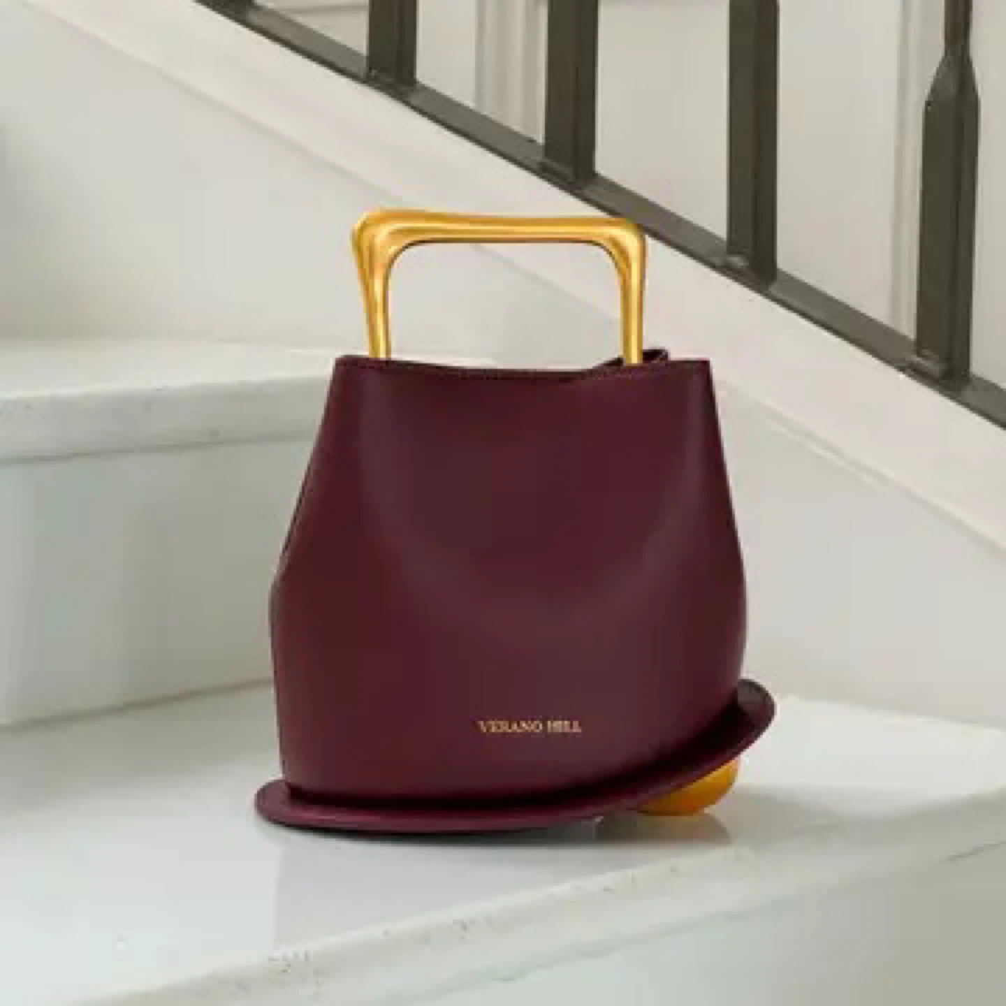 Verano Hill Burgundy Bucket Bag Gold Handle Crossbody NEW - photo 3