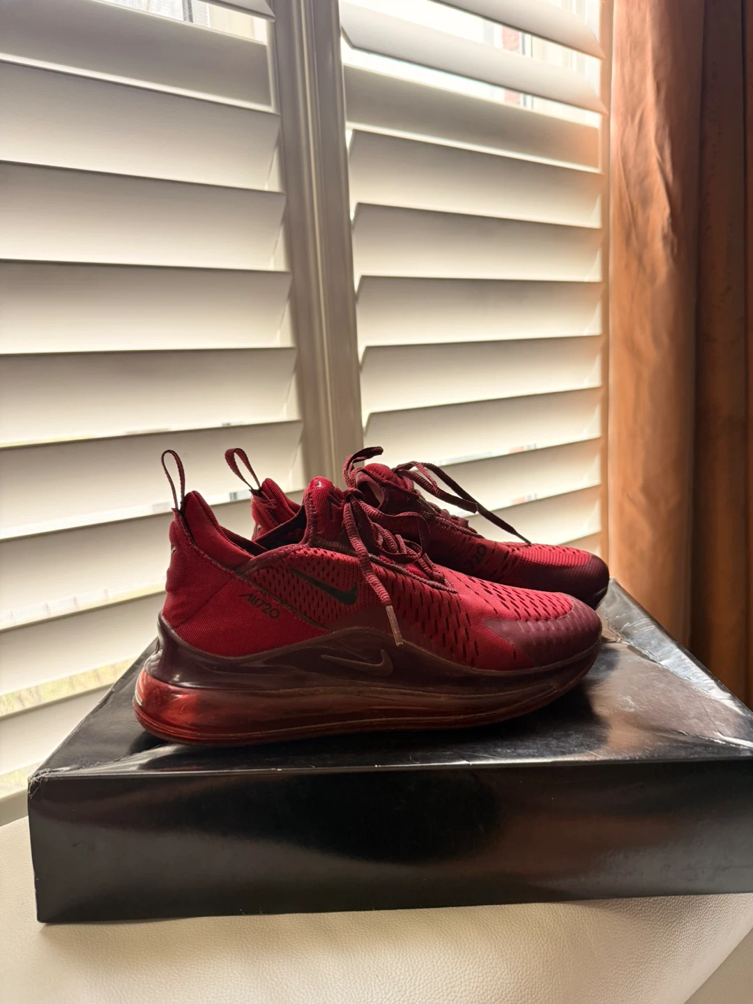 Nike Air Max 720 Women’s Shoes Red
