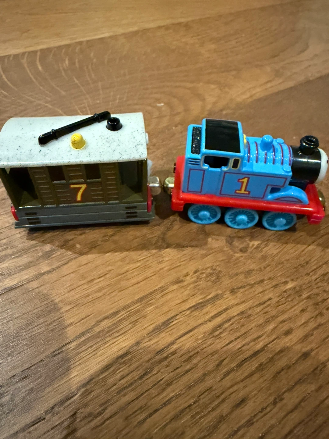Thomas & Friends Toby and Thomas Metal Train Toys - photo 2