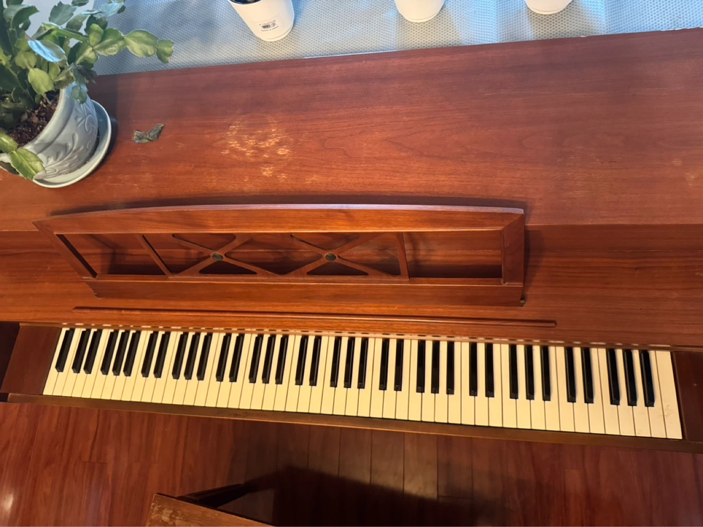 Willis Upright Piano - photo 3