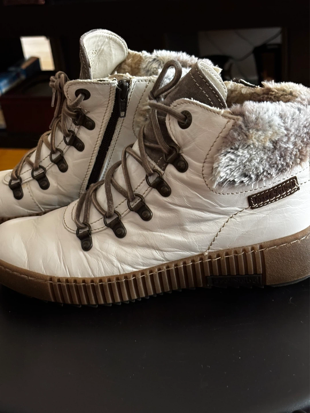 Josef Seibel White Fur Lined Winter Boots Size 38 - photo 2