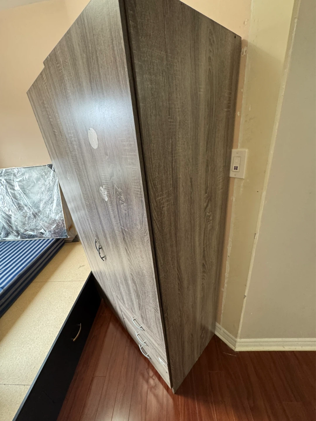 Wardrobe - photo 2