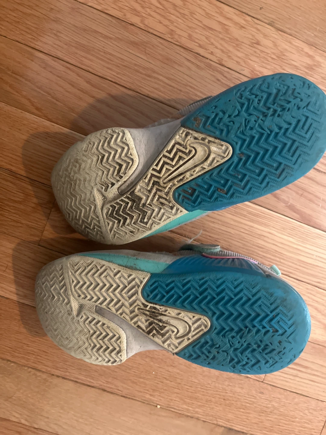 Nike Kids' Basketball Shoes - photo 4