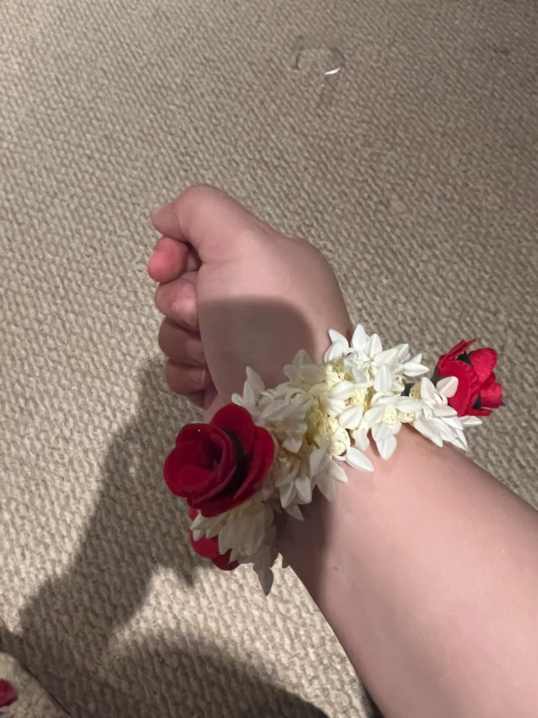 30 Red Gajas (Hand Flower Bracelets)