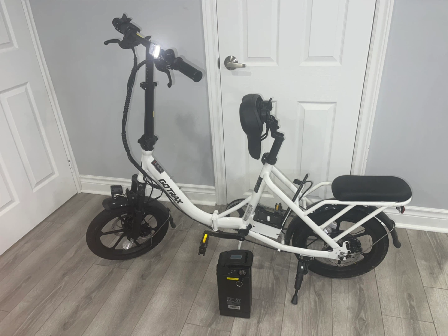 GOTRAX Electric Folding Bike - White - photo 3