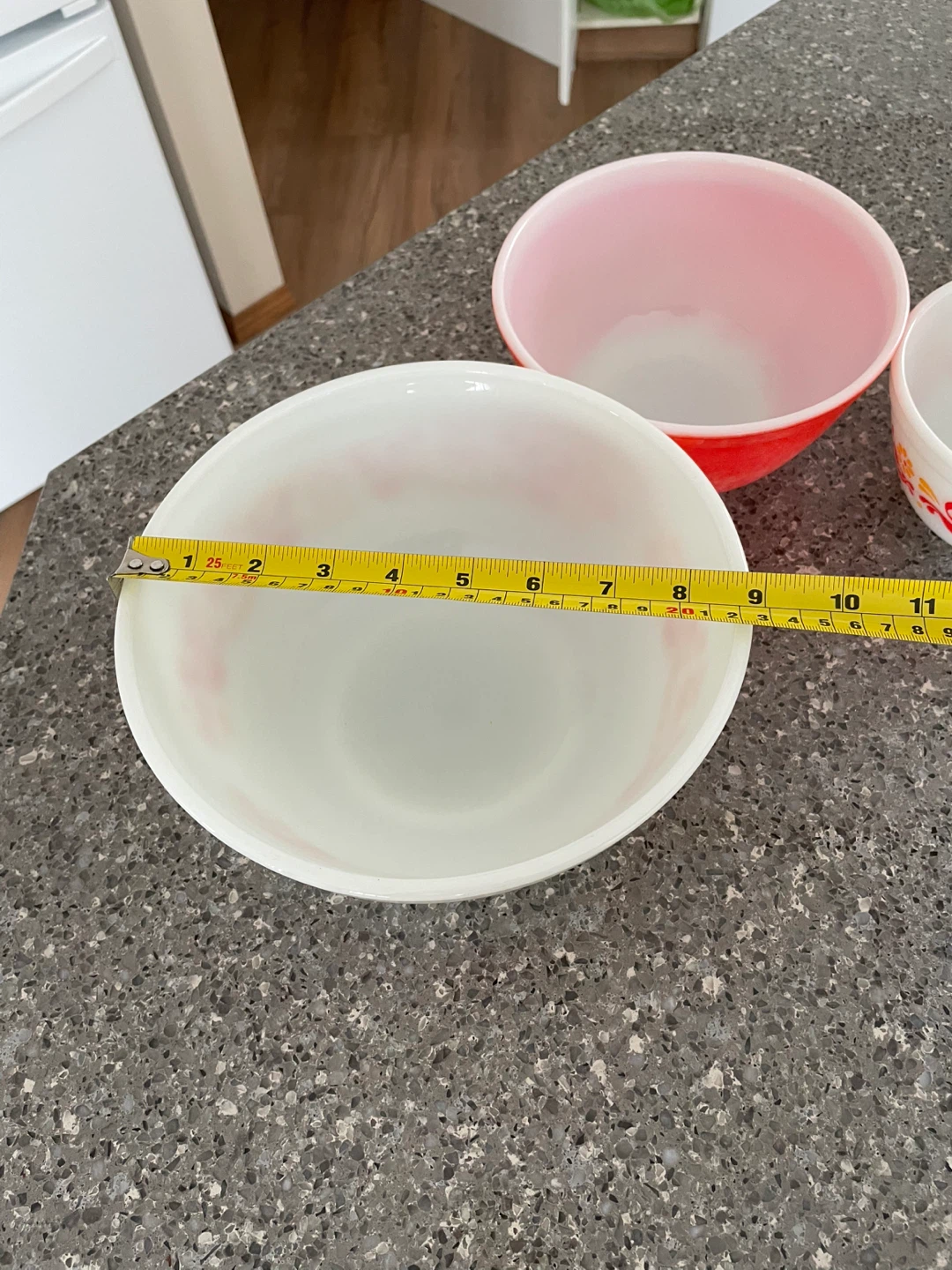 Pyrex Mixing Bowls - Set of 3 - photo 3