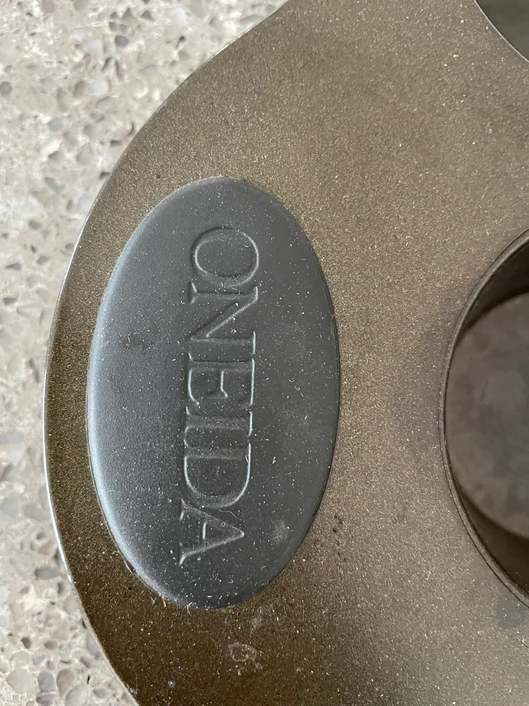 Onieda Muffin Pans (12-cup and 6-cup) - photo 5