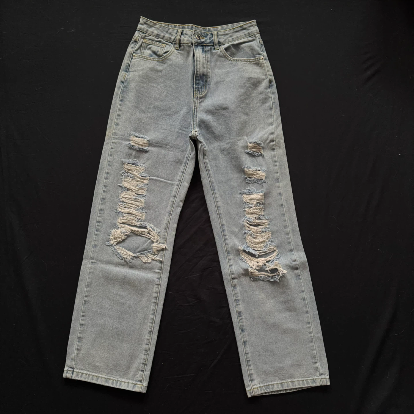 Light Wash Ripped Straight Leg Jeans