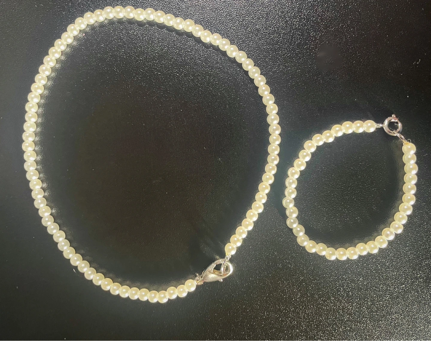 Pearl Necklace and Bracelet Set - photo 2