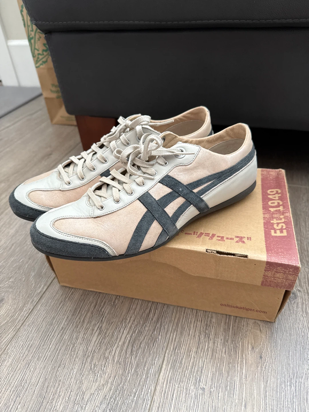 Onitsuka Tiger Shoes Size 10 US / 44 EUR