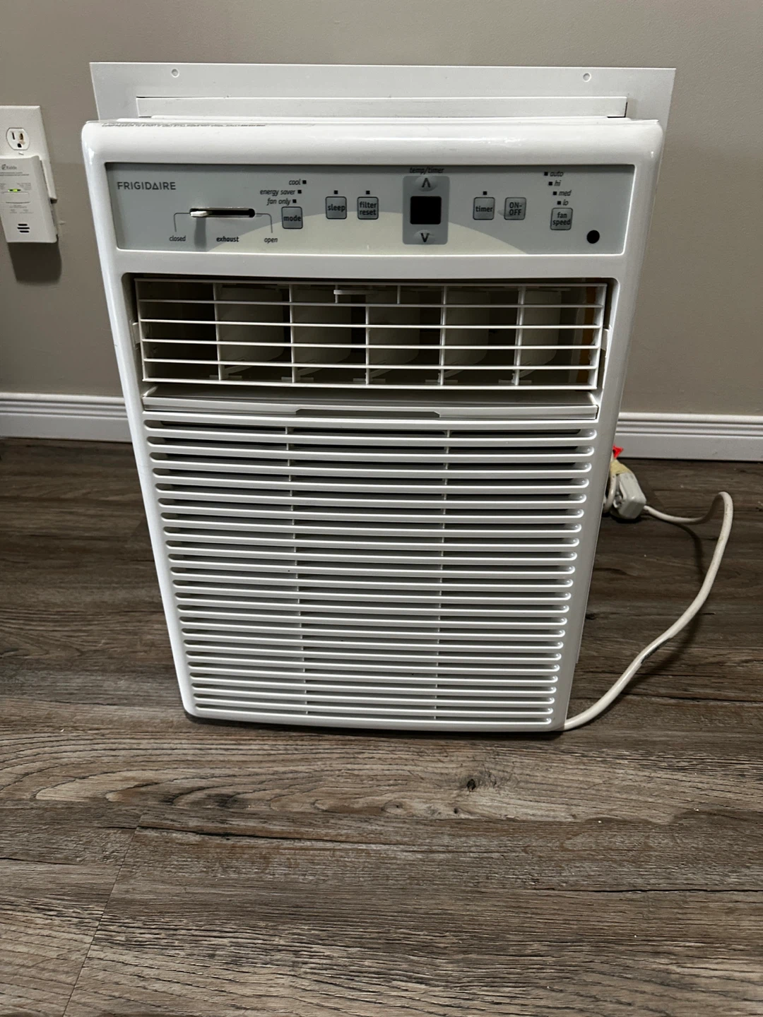 Frigidaire Casement Window Air Conditioner FFRS0822S1