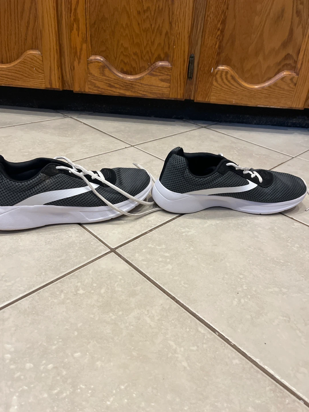 Athletic Works Women's Running Shoes Size 8 - photo 5