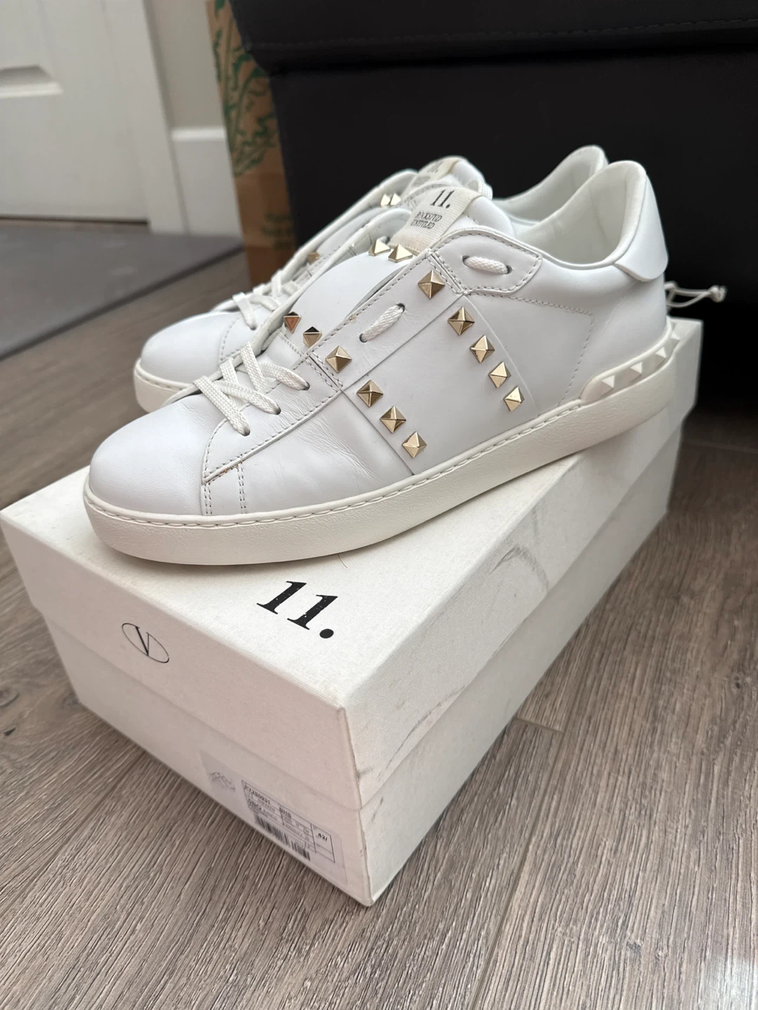 Valentino Garavani White Leather Rockstud Sneakers - photo 2