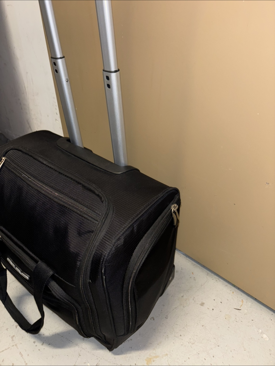Black Delsey Rolling Carry-On Luggage Bag - photo 5
