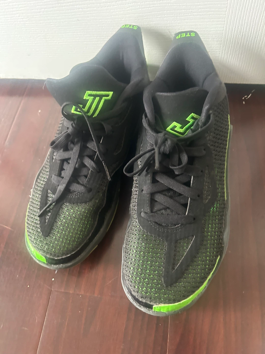 Jordan Air Jordan  Basketball Shoes Black/Green - photo 2
