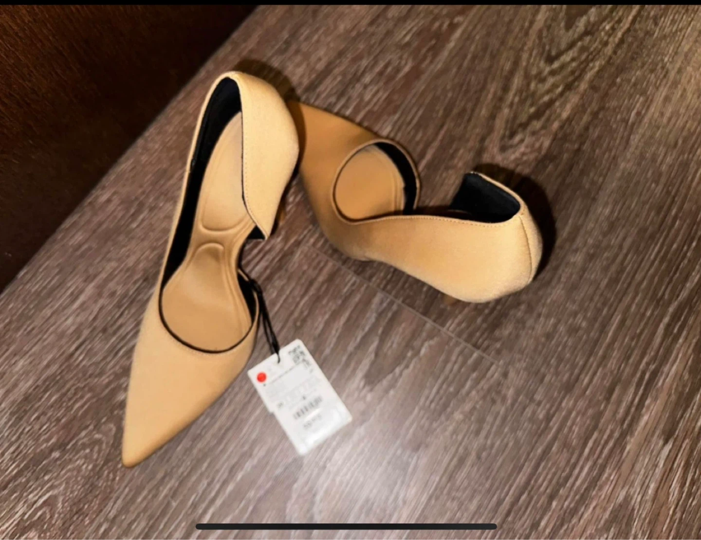 New with tags Zara Tan Suede Pointed Toe Heels - Size 39 - photo 2