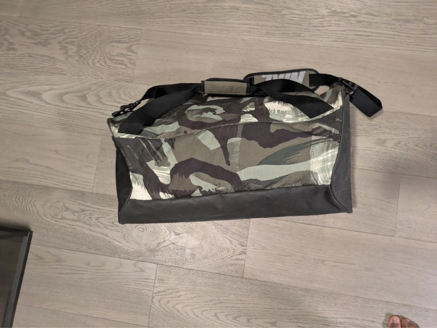 Nike Camo Duffle Bag - photo 3