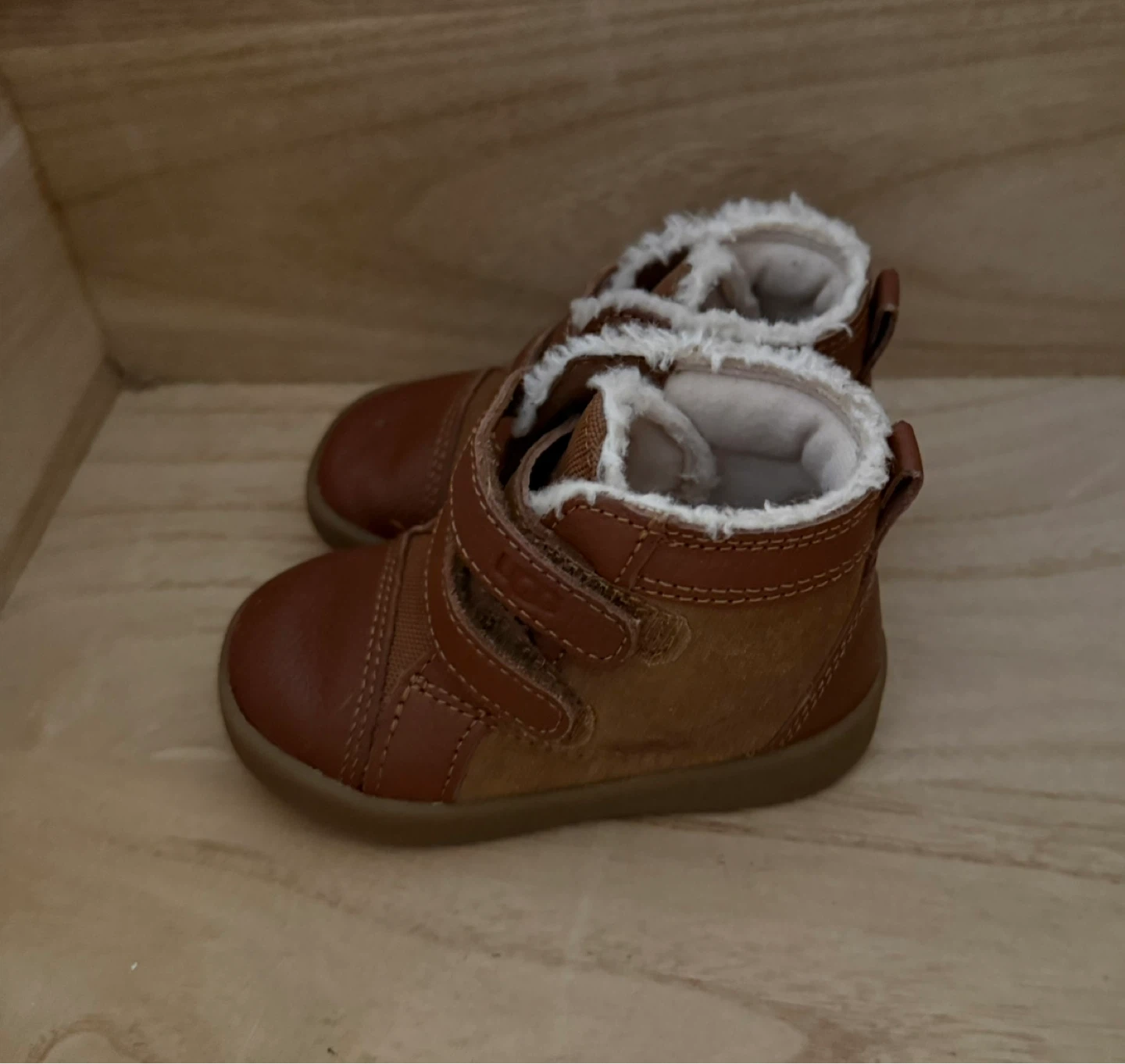 Ugg Toddler Brown Leather Boots - photo 2