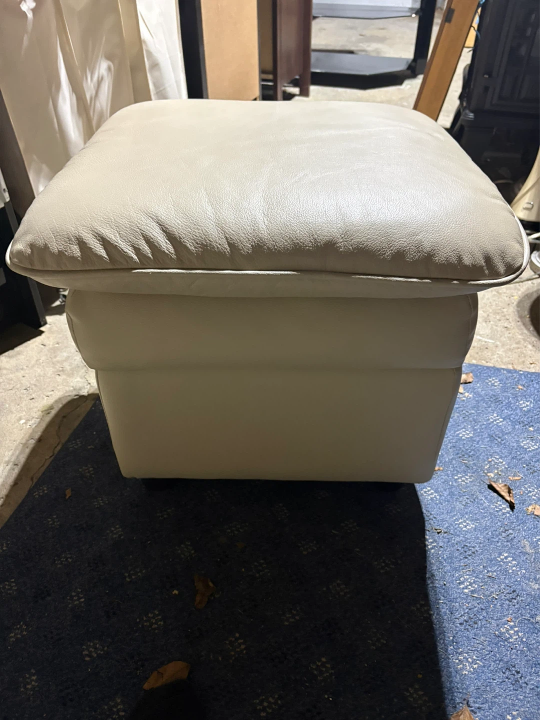 Cream Leather Ottoman - photo 5