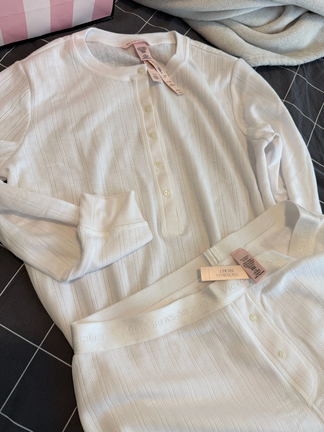 Victoria's Secret White Henley Pajama Set - Size L - photo 2