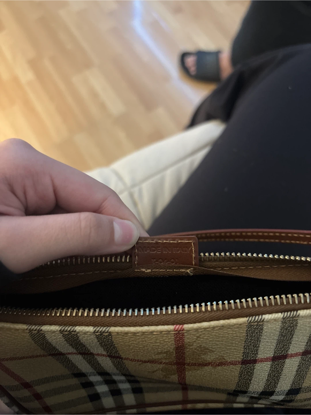 Burberry Nova Check Wristlet Pouch - photo 3