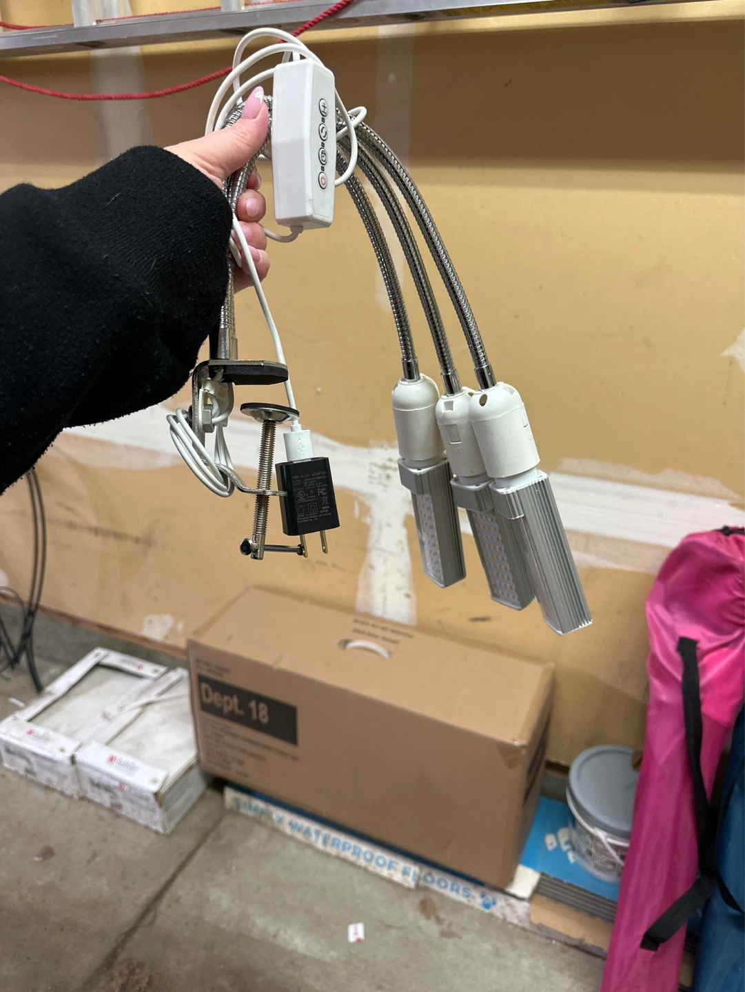 Clip-on Grow Light with 3 Flexible Goosenecks