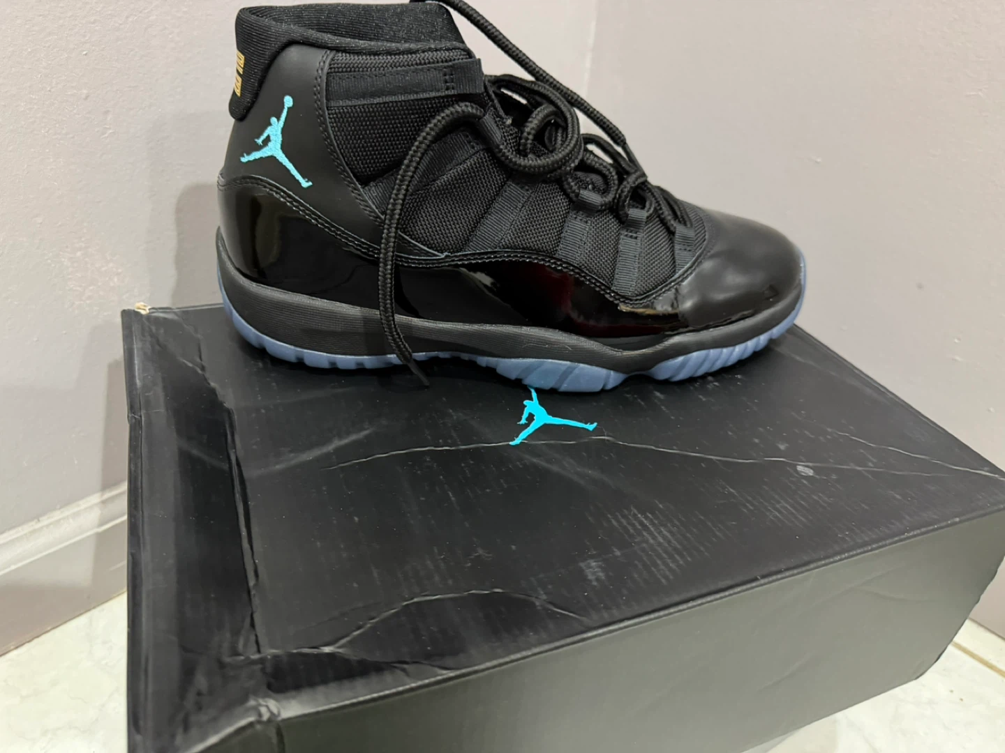 Air Jordan 11 Retro Black Blue