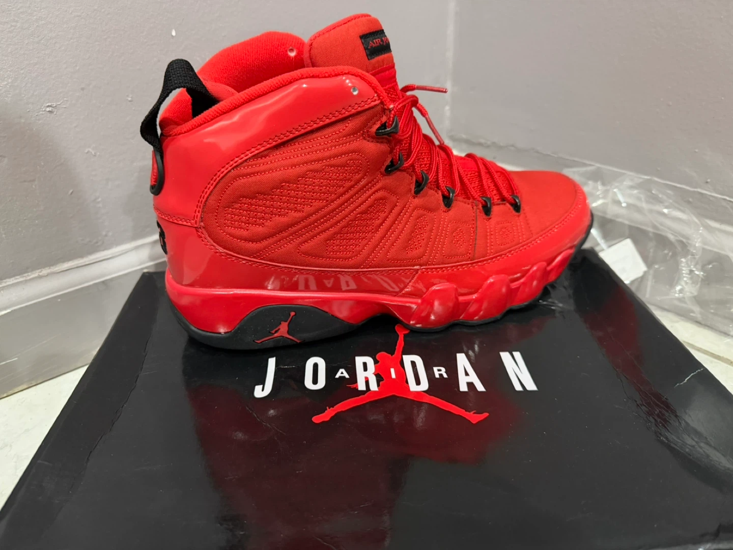 Air Jordan 9 Red