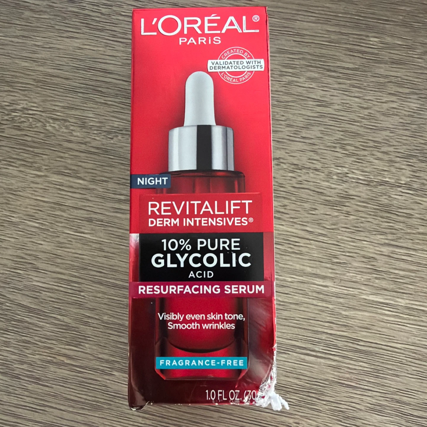 L'Oréal Revitalift Derm Intensives 10% Glycolic Acid Serum - photo 4