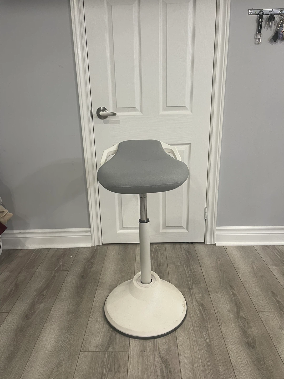 Adjustable Standing Desk Stool - Grey and White - photo 2