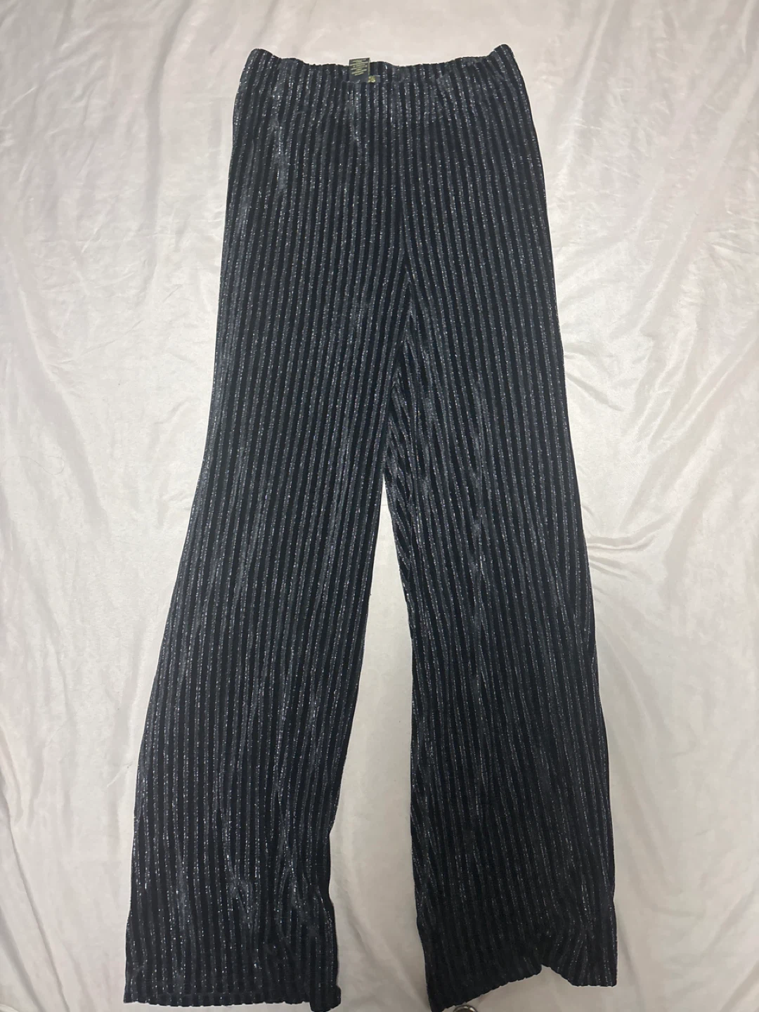 Sparkly Striped Shirt and Pants Set - photo 2