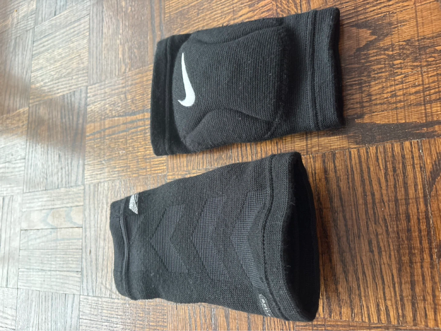 Youth Nike Dri-FIT Volleyball Knee Pads - photo 2