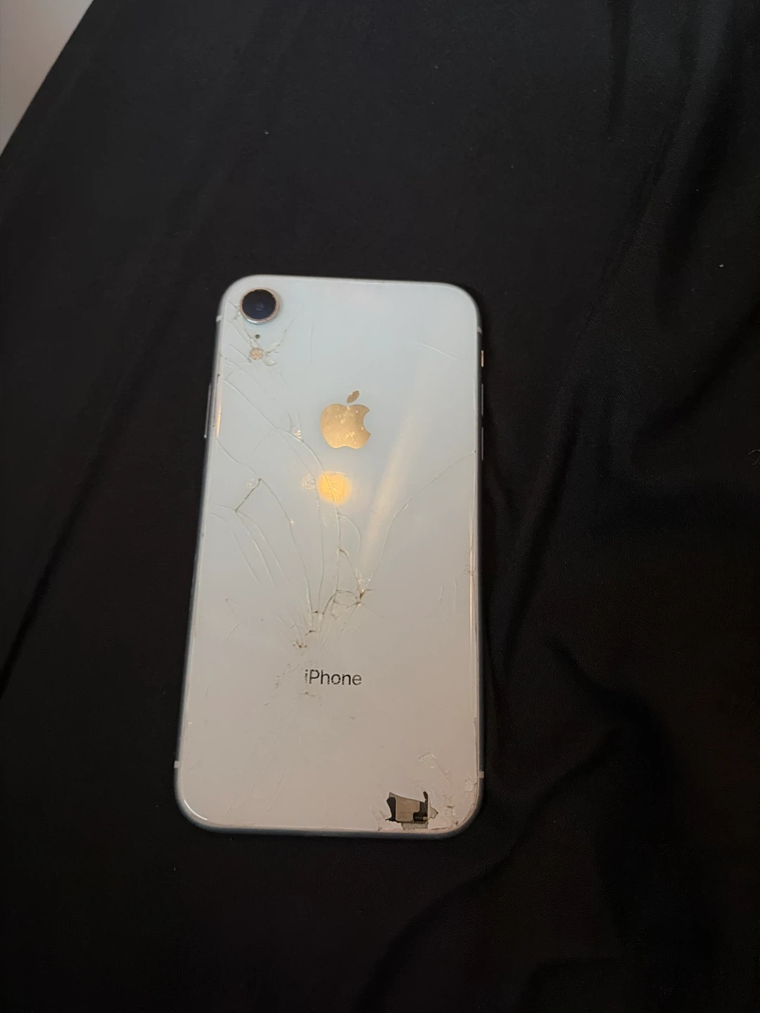 Used iPhone XR - White