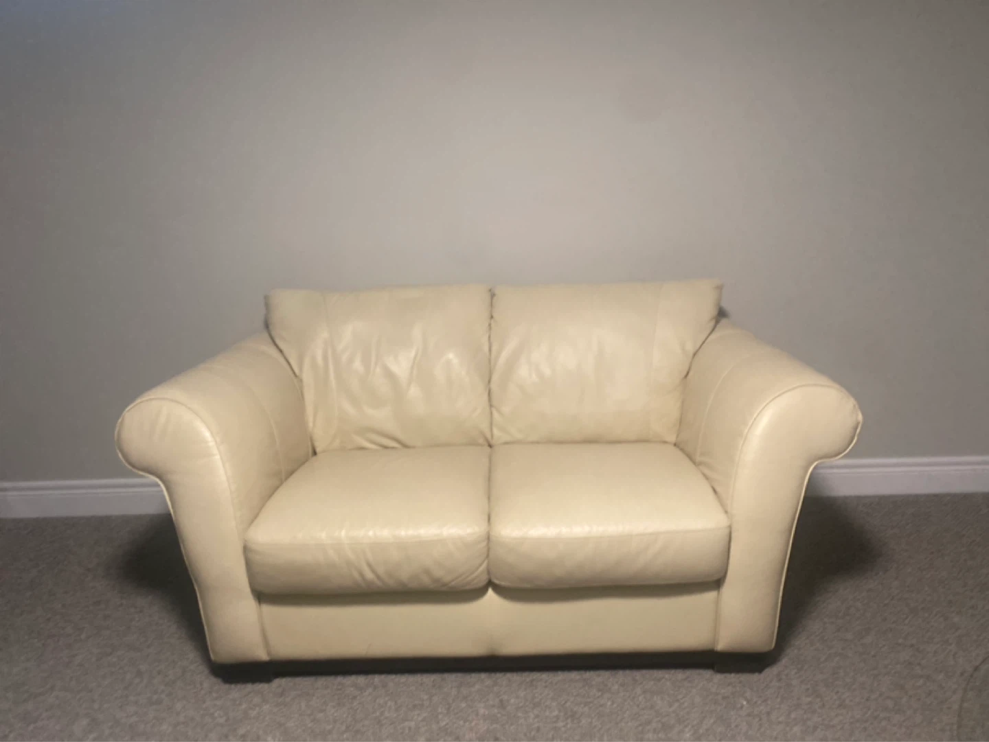 Cream Leather Loveseat Sofa - photo 2